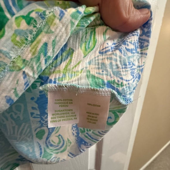 Lilly Pulitzer Tropical Print V-Neck Top - Blue and Green - Picture 3 of 5